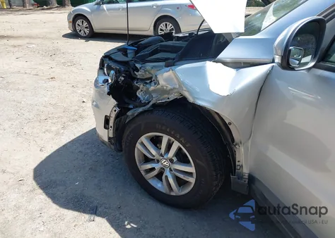 2012 Volkswagen Tiguan Le из США, поврежденный, VIN WVGAV7AX8CW542695